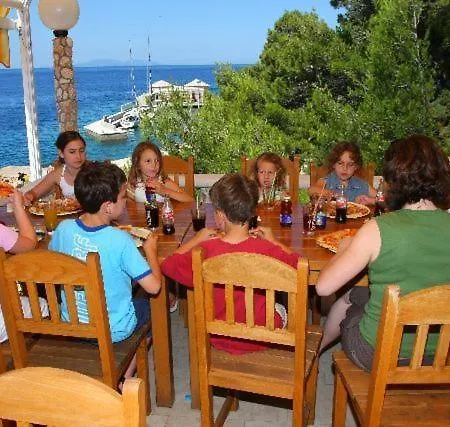 Tamaris Pensión Sveta Nedelja (Hvar)