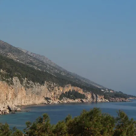 Tamaris Sveta Nedelja (Hvar)